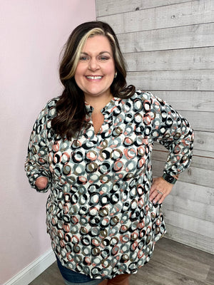"Sweet Daydream" Circle Print Gabby Top