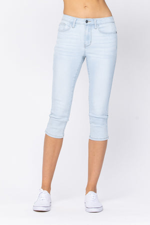 Judy Blue Mid-Rise Capri Light Blue- 88240 *FINAL SALE*