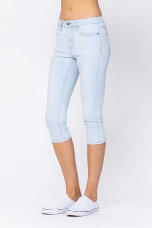 Judy Blue Mid-Rise Capri Light Blue- 88240 *FINAL SALE*